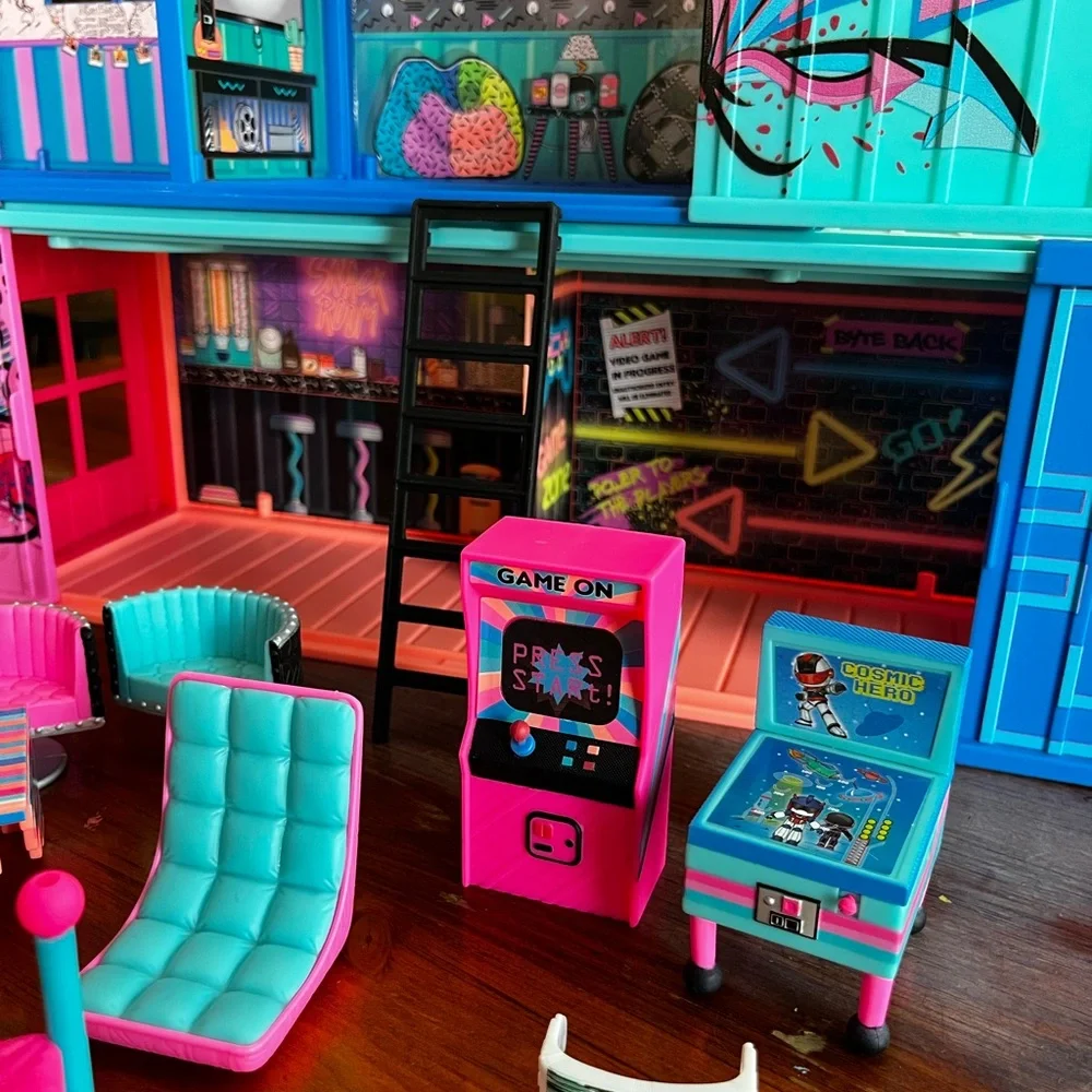 LOL Surprise Clubhouse Doll Play House